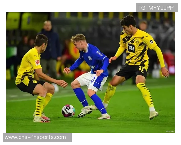 帕梅拉斯与维多利亚的激烈对决揭示足球战术与团队精神的完美结合